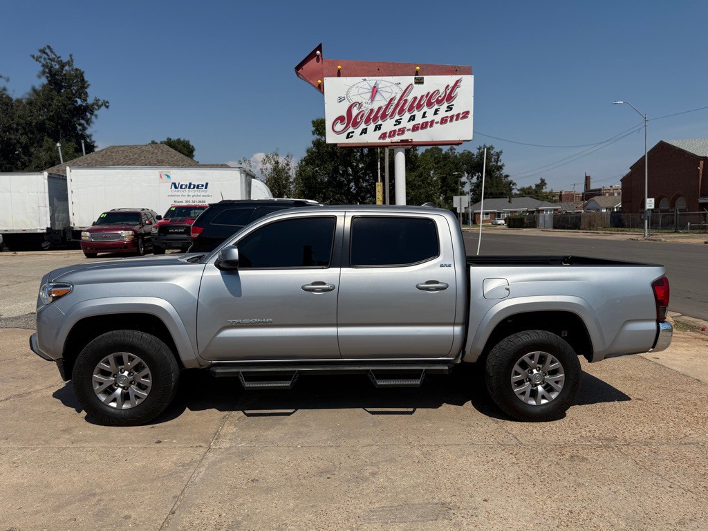 2019 Toyota Tacoma Image 8