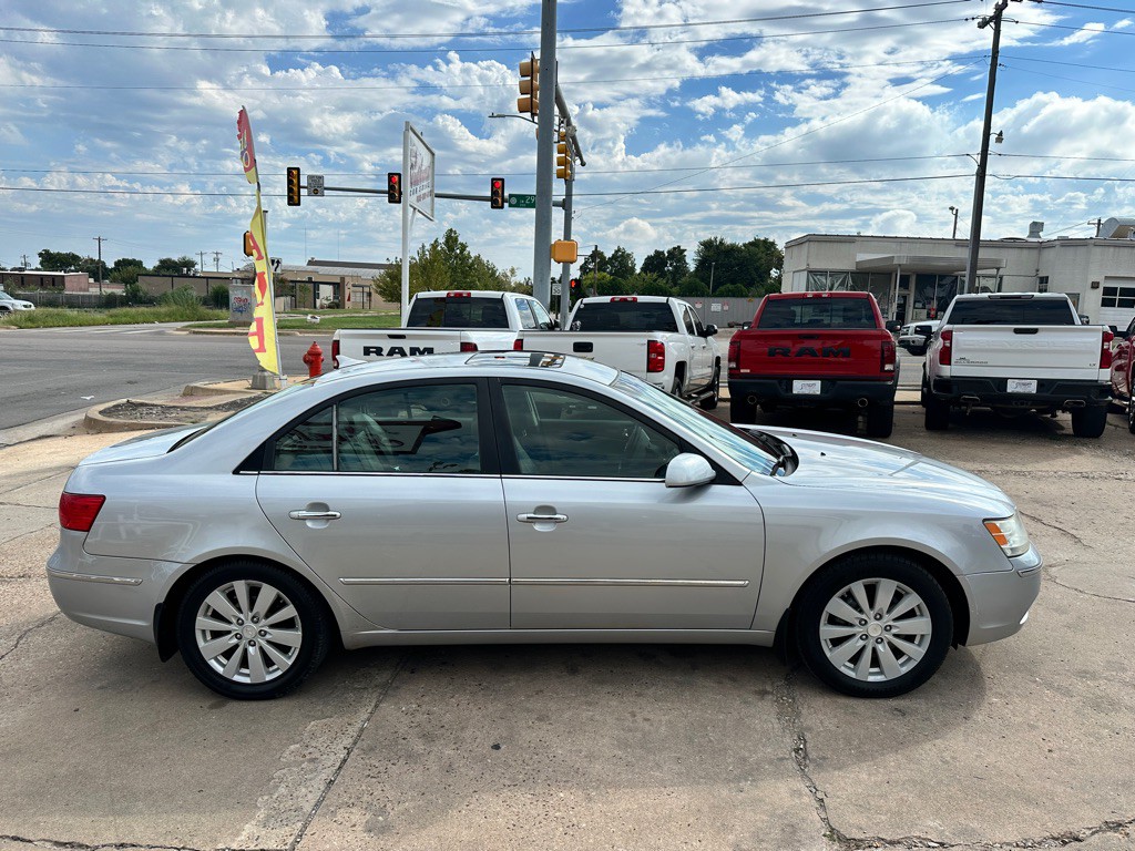 2009 Hyundai Sonata Image 4