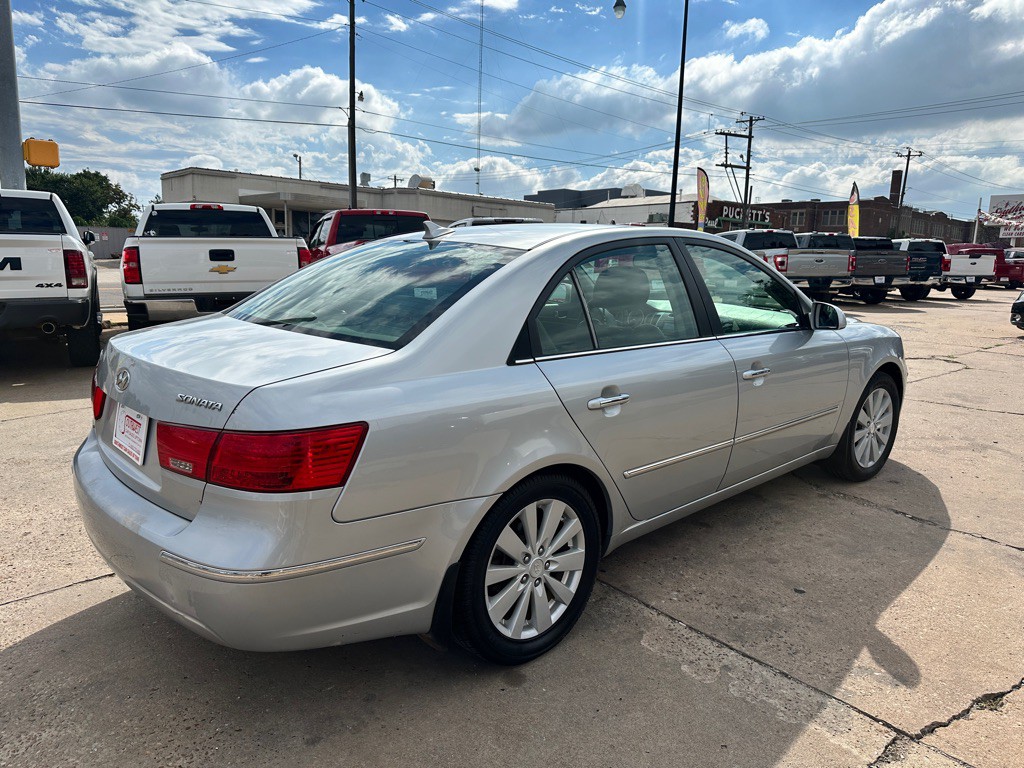 2009 Hyundai Sonata Image 5