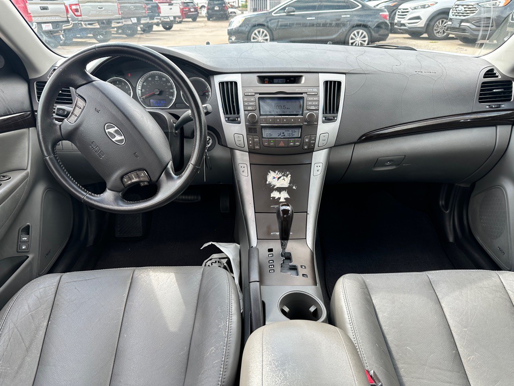 2009 Hyundai Sonata Image 11