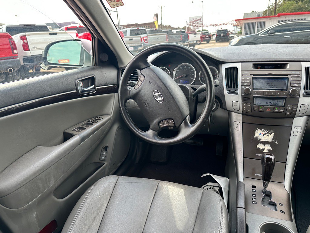 2009 Hyundai Sonata Image 12