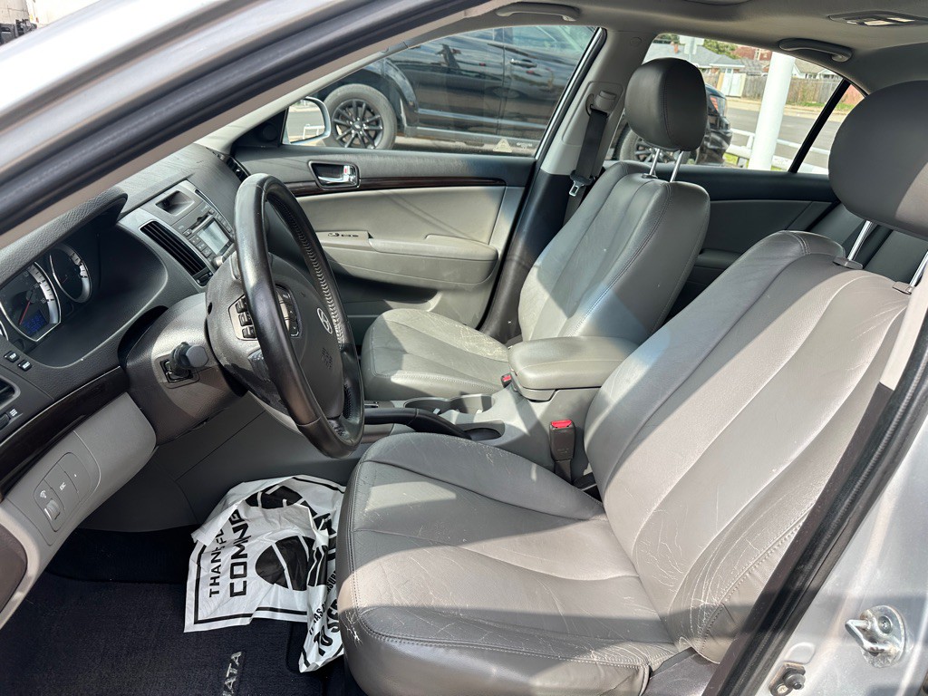 2009 Hyundai Sonata Image 15