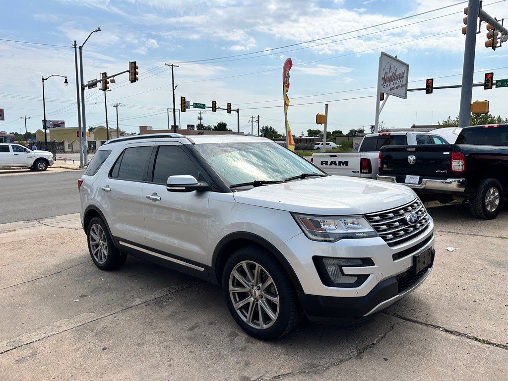 2017 Ford Explorer Image 3