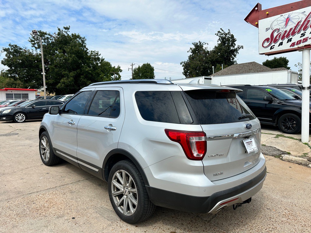 2017 Ford Explorer Image 7