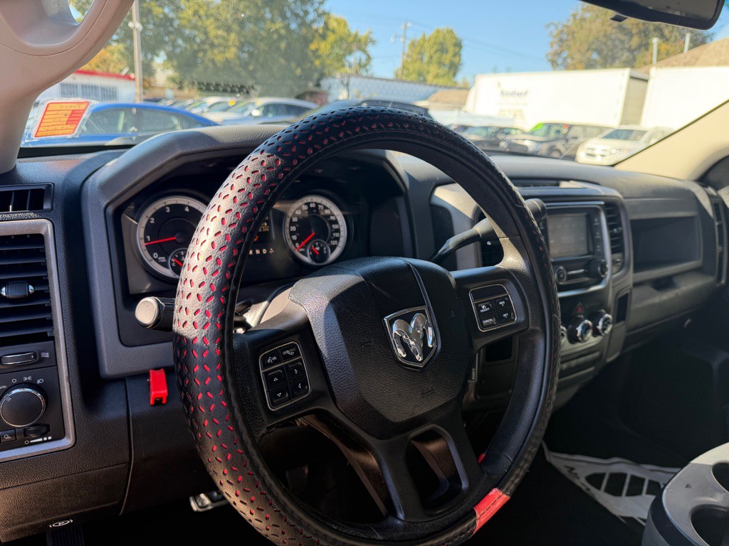 2013 RAM 1500 Image 9