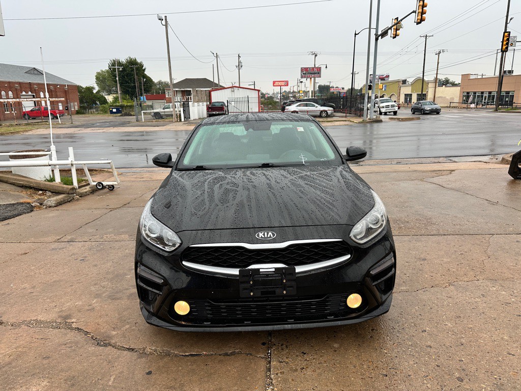 2021 Kia Forte Image 2