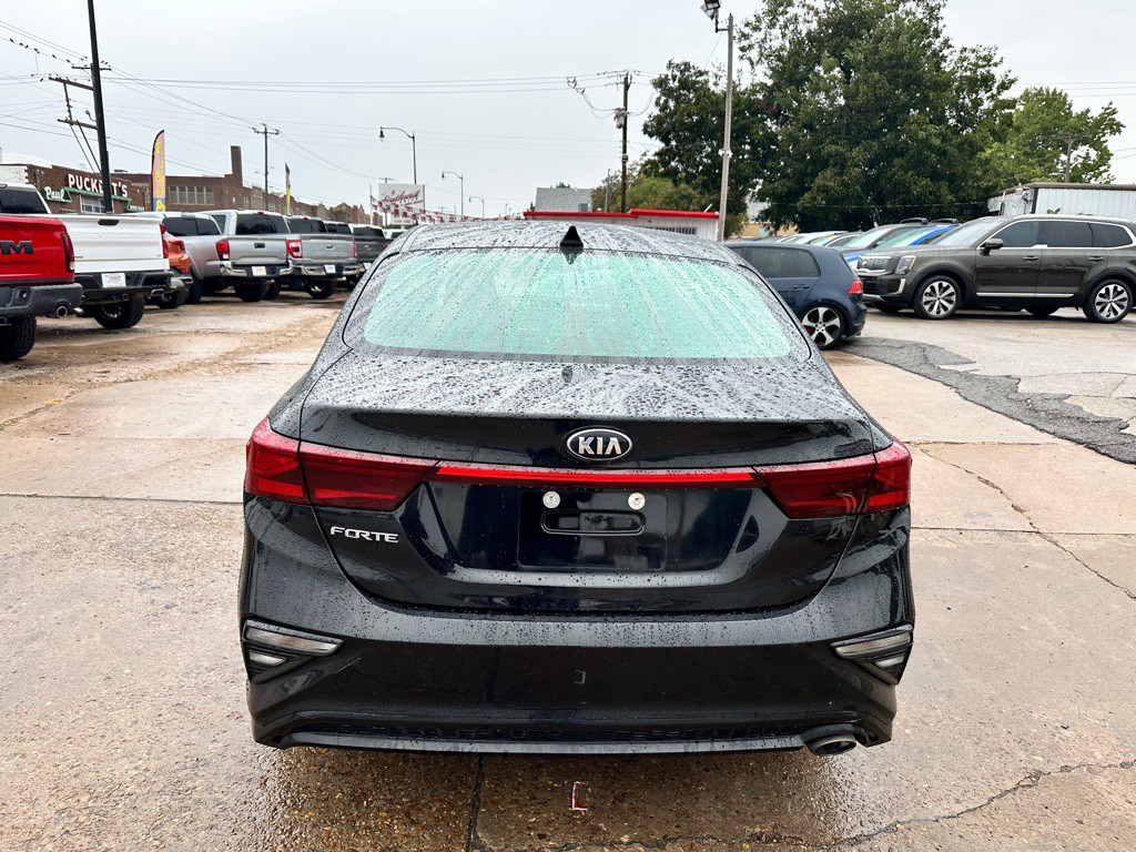 2021 Kia Forte Image 6