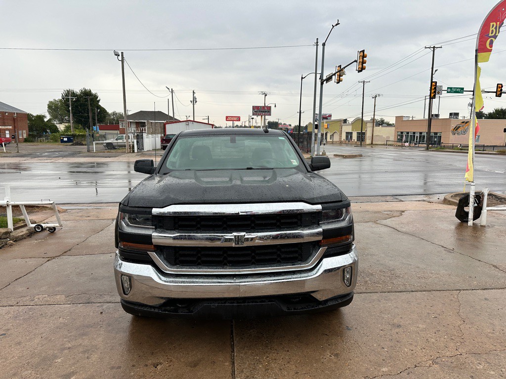 2018 Chevrolet Silverado 1500 Image 2
