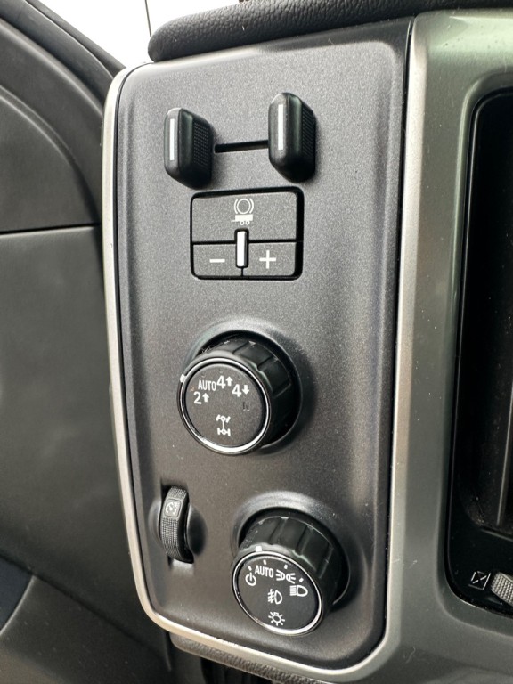 2018 Chevrolet Silverado 1500 Image 19