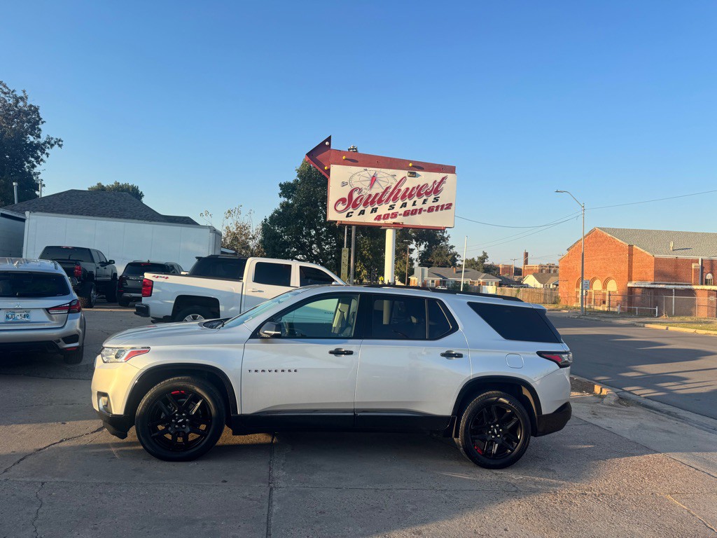 2018 Chevrolet Traverse Image 3