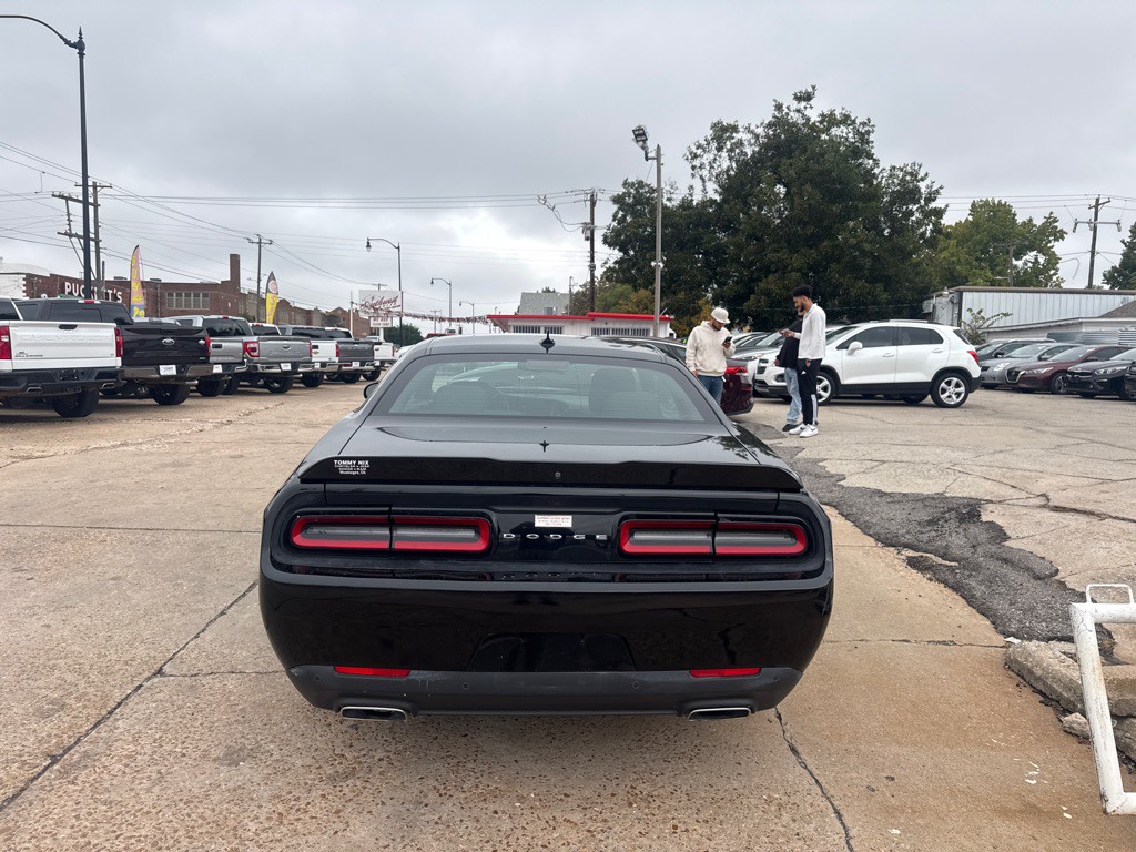 2021 Dodge Challenger Image 5