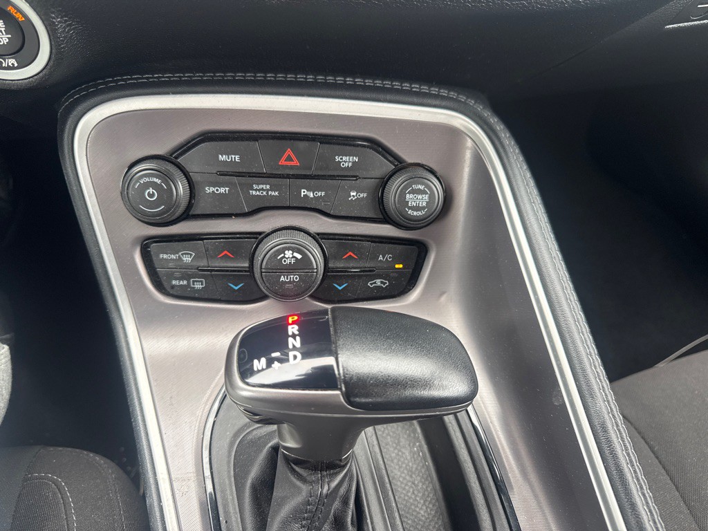 2021 Dodge Challenger Image 16