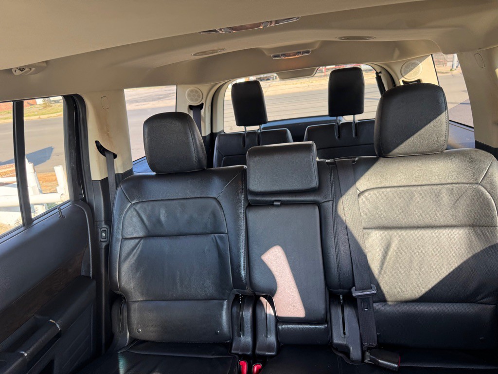 2016 Ford Flex Image 12