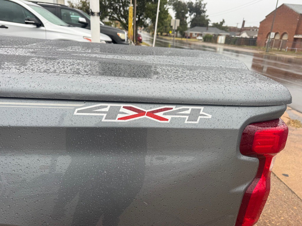 2019 Chevrolet Silverado 1500 Image 17
