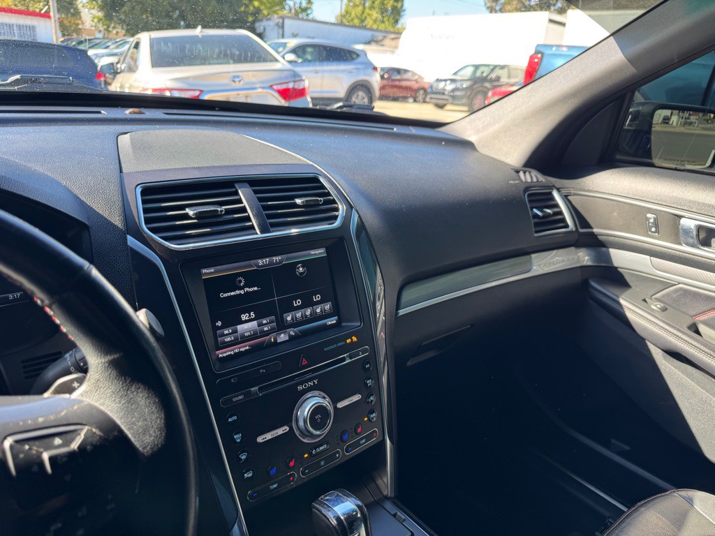2016 Ford Explorer Image 15