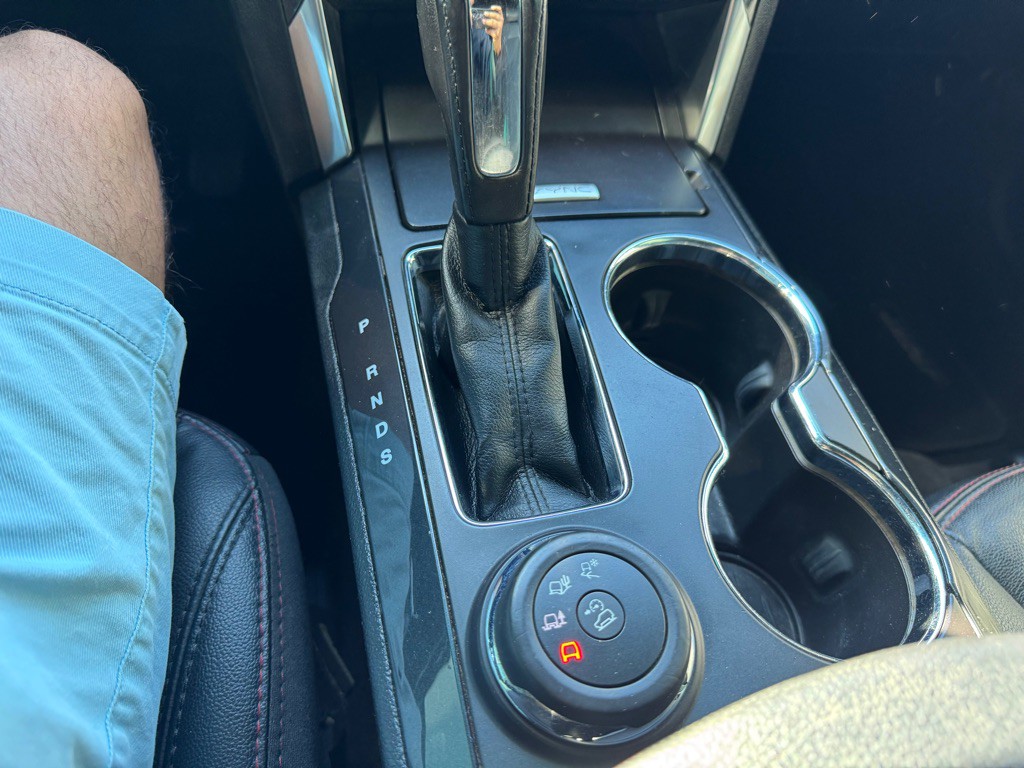 2016 Ford Explorer Image 17