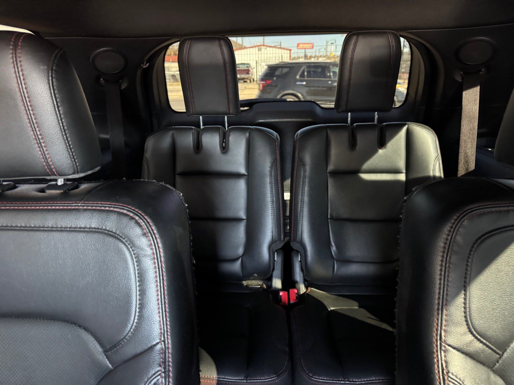 2016 Ford Explorer Image 20