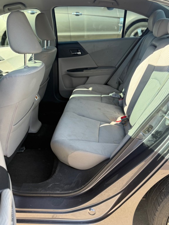 2017 Honda Accord Image 11