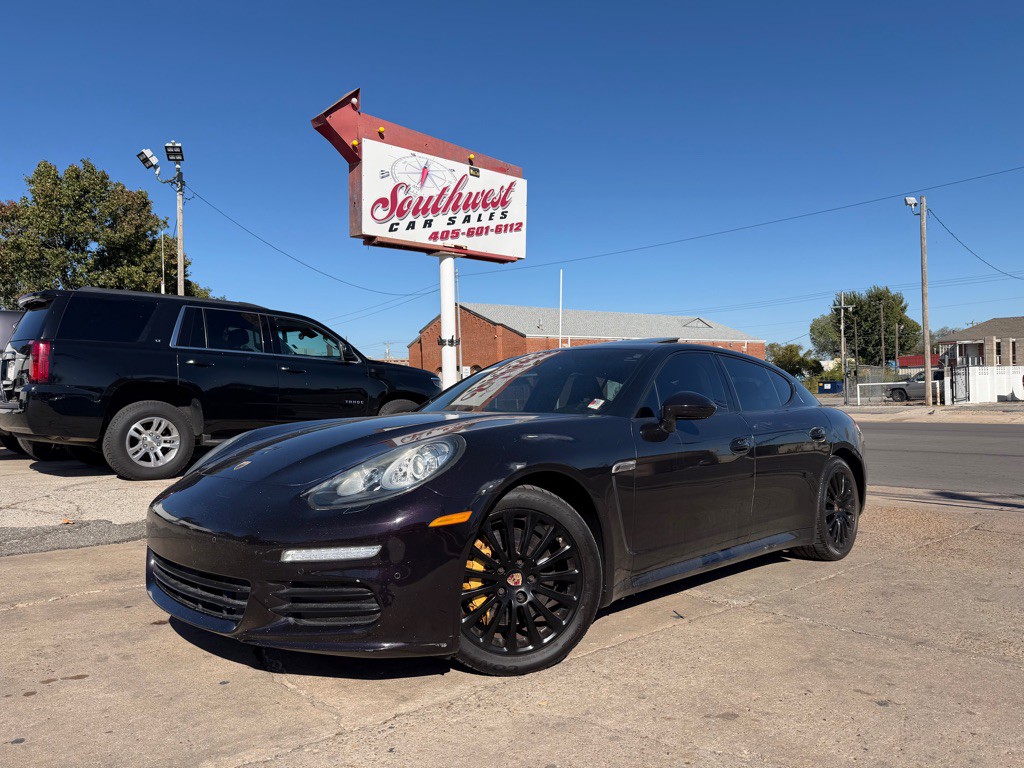 2014 Porsche Panamera Image 1