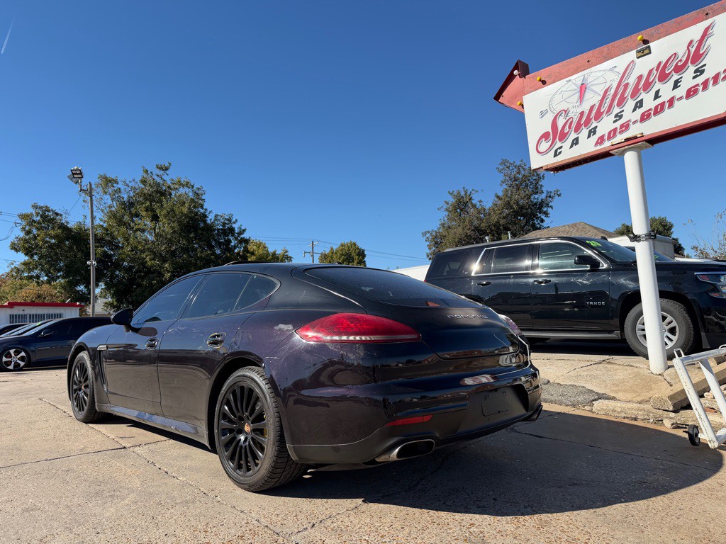 2014 Porsche Panamera Image 3