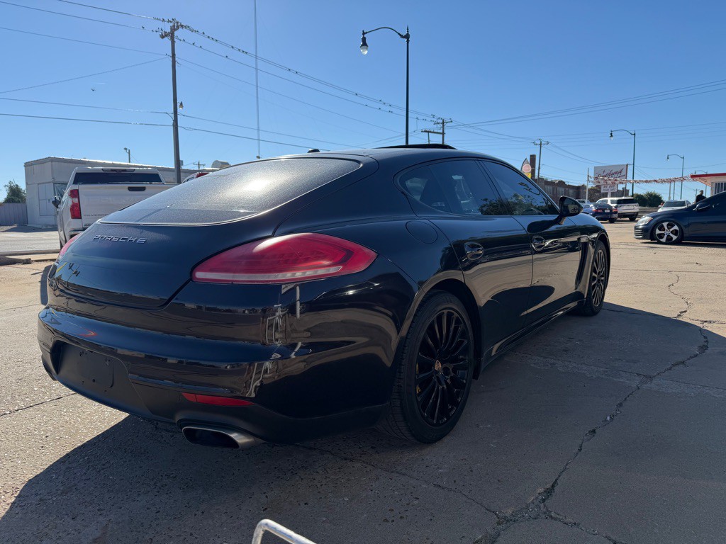 2014 Porsche Panamera Image 7