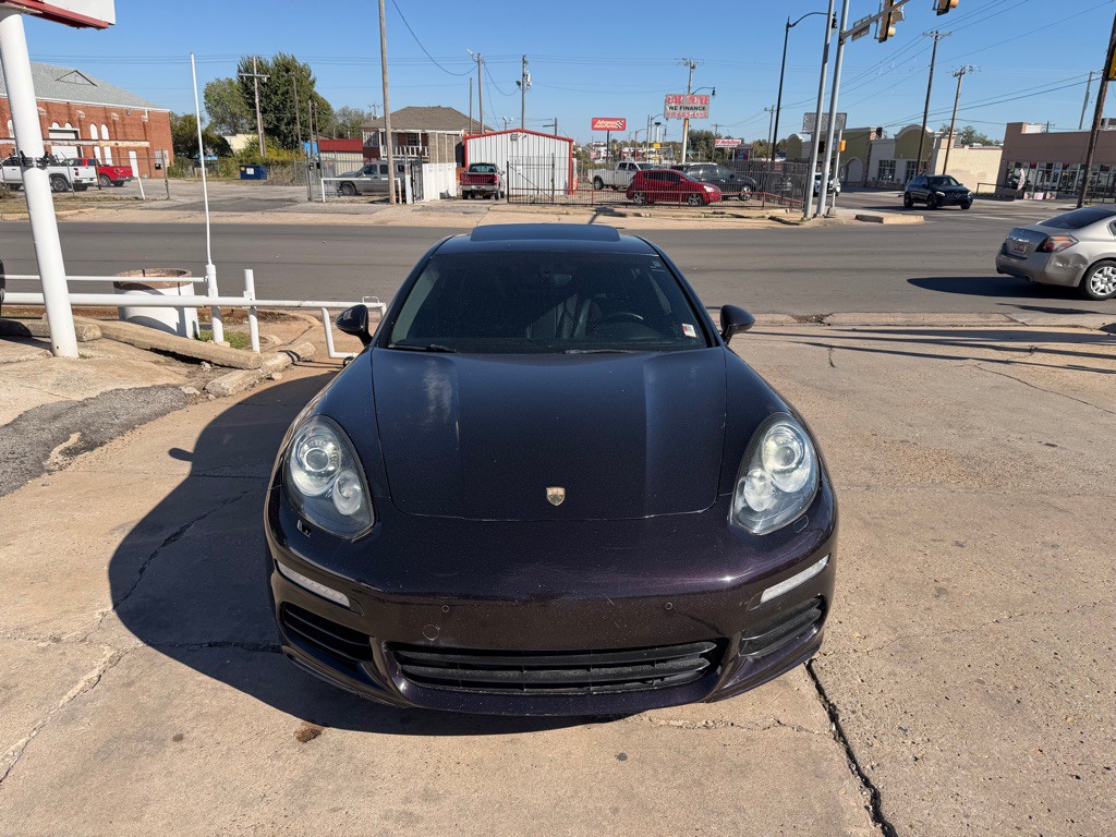 2014 Porsche Panamera Image 10