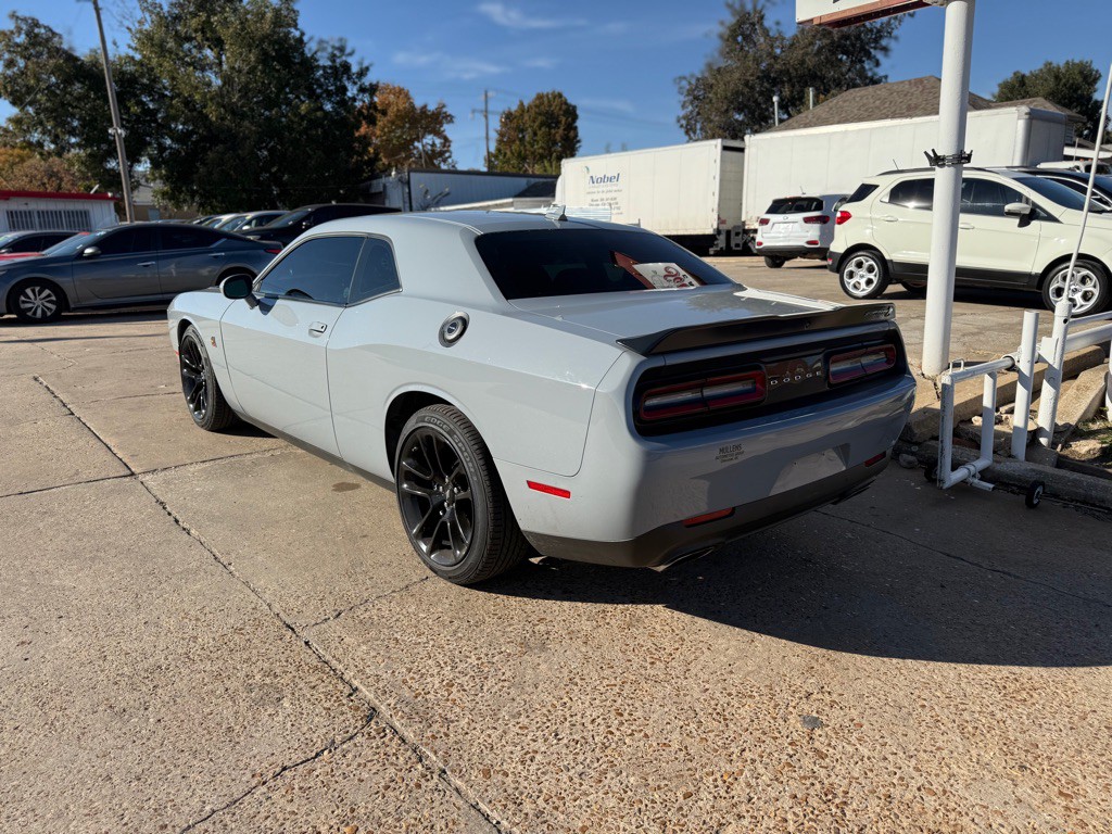 2022 Dodge Challenger Image 7