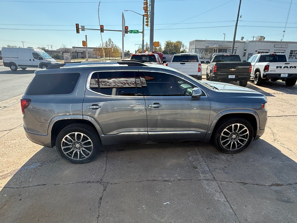 2022 GMC Acadia Image 4