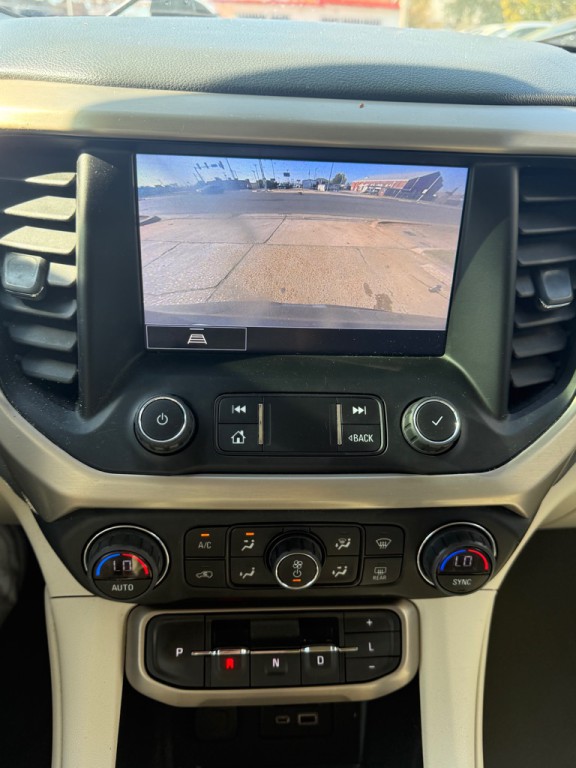 2022 GMC Acadia Image 19