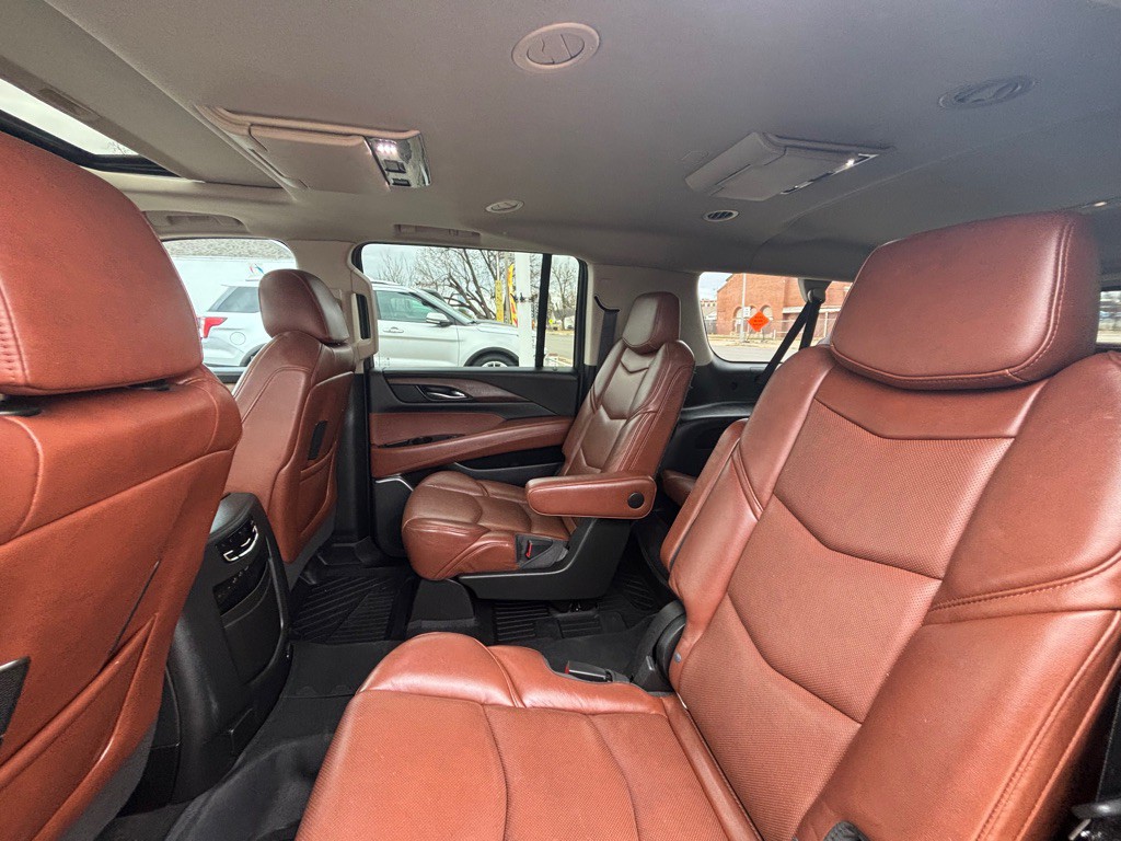 2020 Cadillac Escalade Image 11