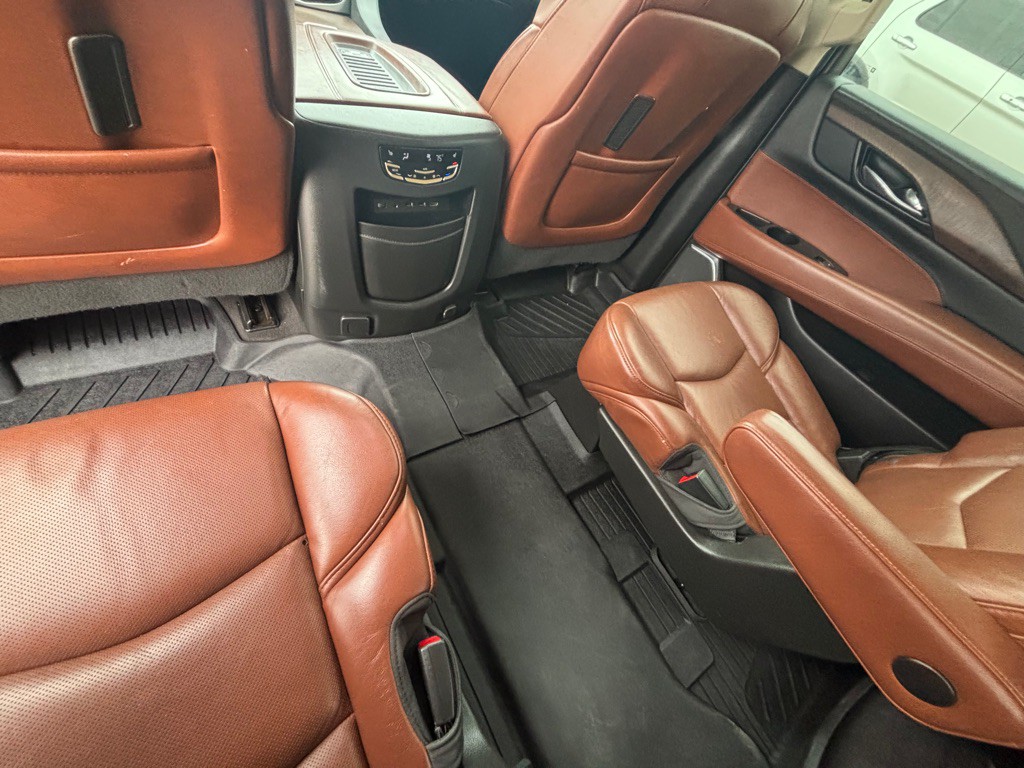 2020 Cadillac Escalade Image 13
