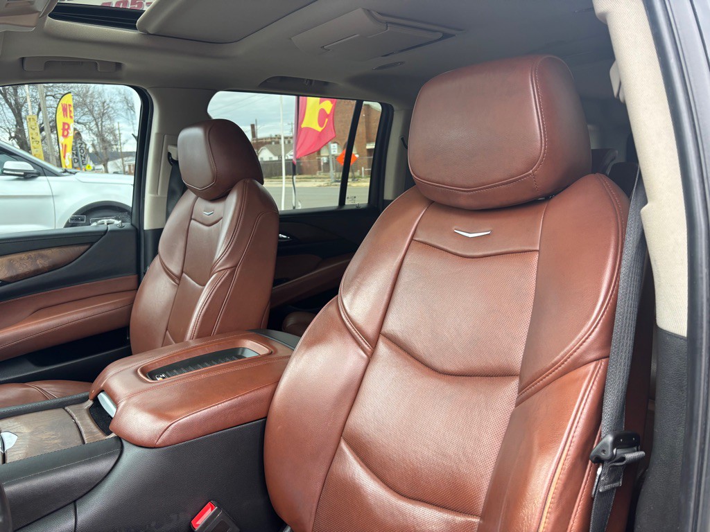 2020 Cadillac Escalade Image 15