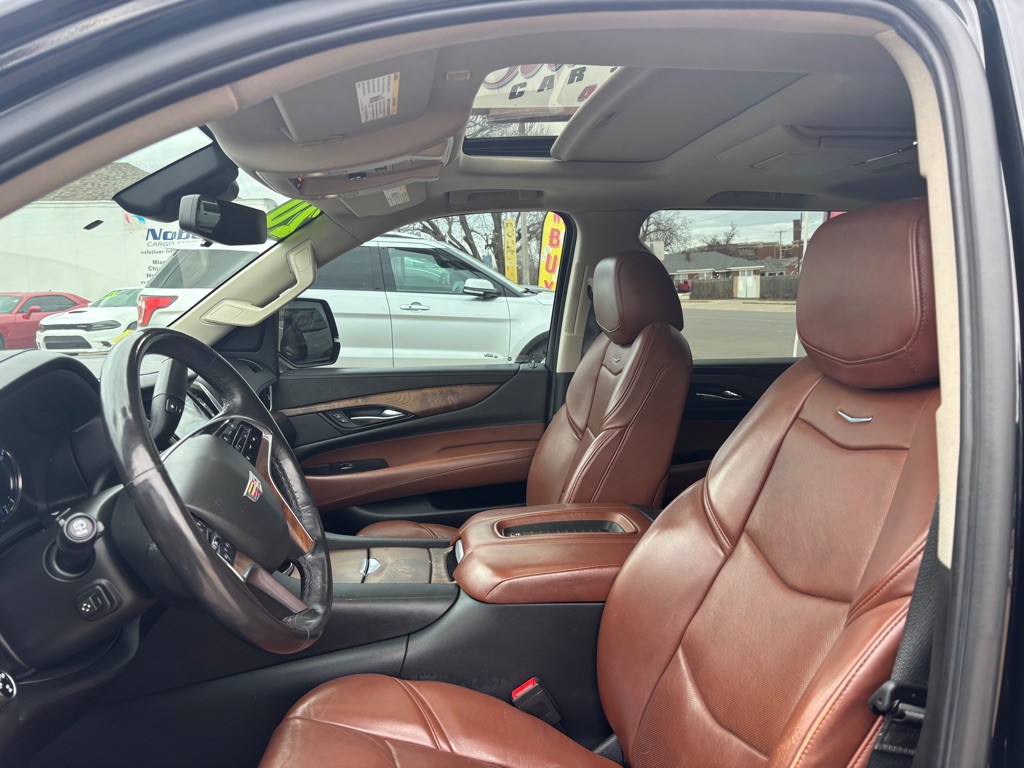 2020 Cadillac Escalade Image 16