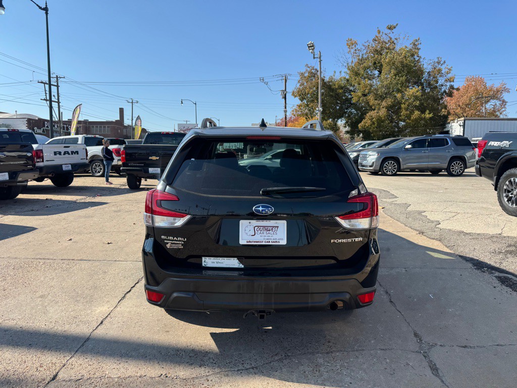 2021 Subaru Forester Image 4