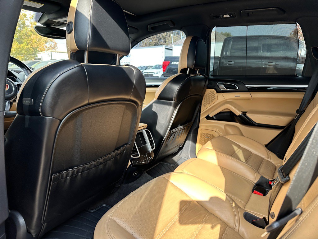 2018 Porsche Cayenne Image 10