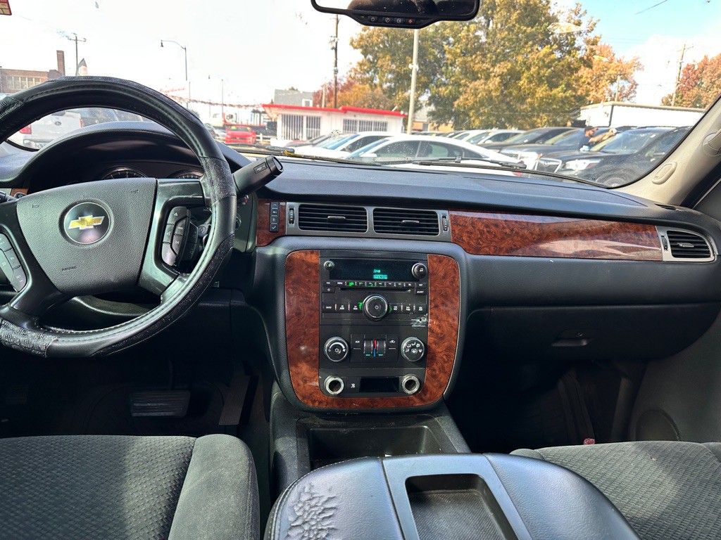 2007 Chevrolet Tahoe Image 11