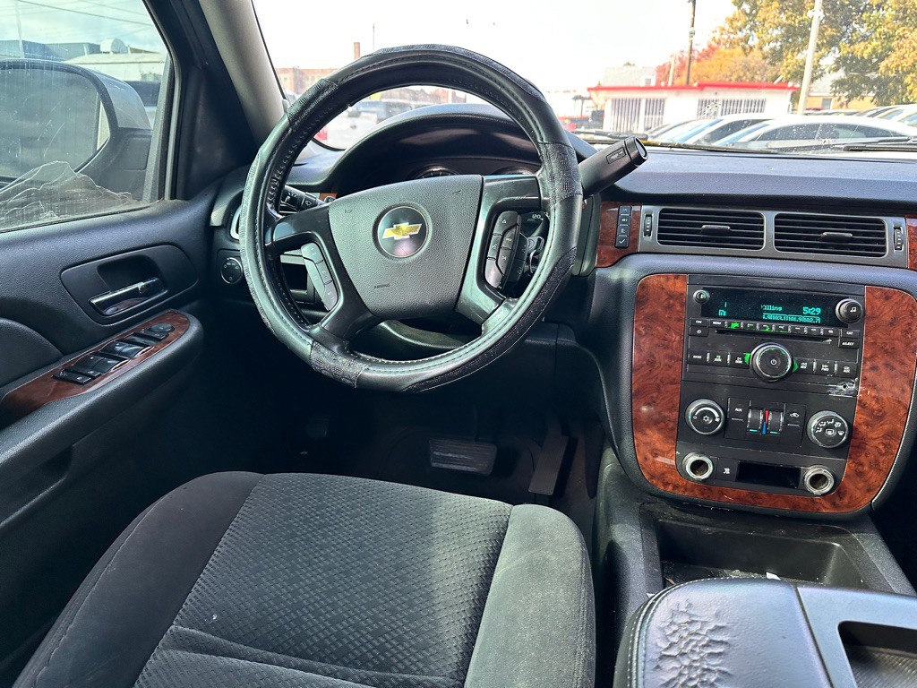 2007 Chevrolet Tahoe Image 12