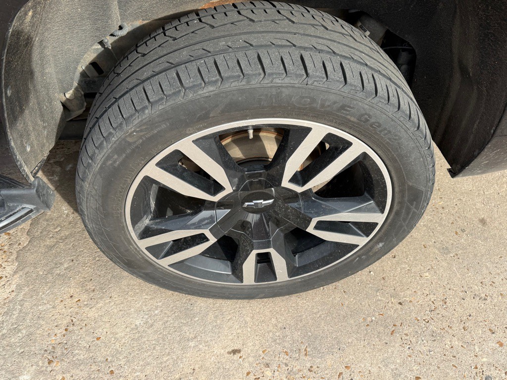 2019 Chevrolet Tahoe Image 9