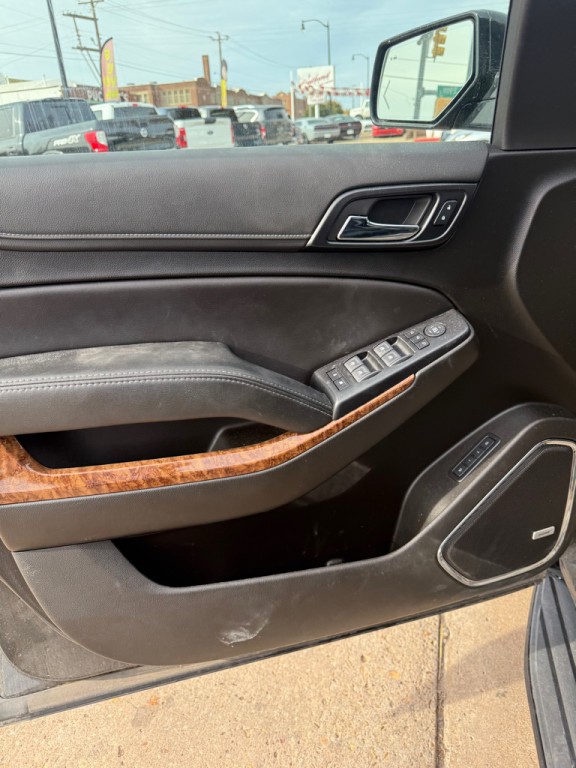 2019 Chevrolet Tahoe Image 17