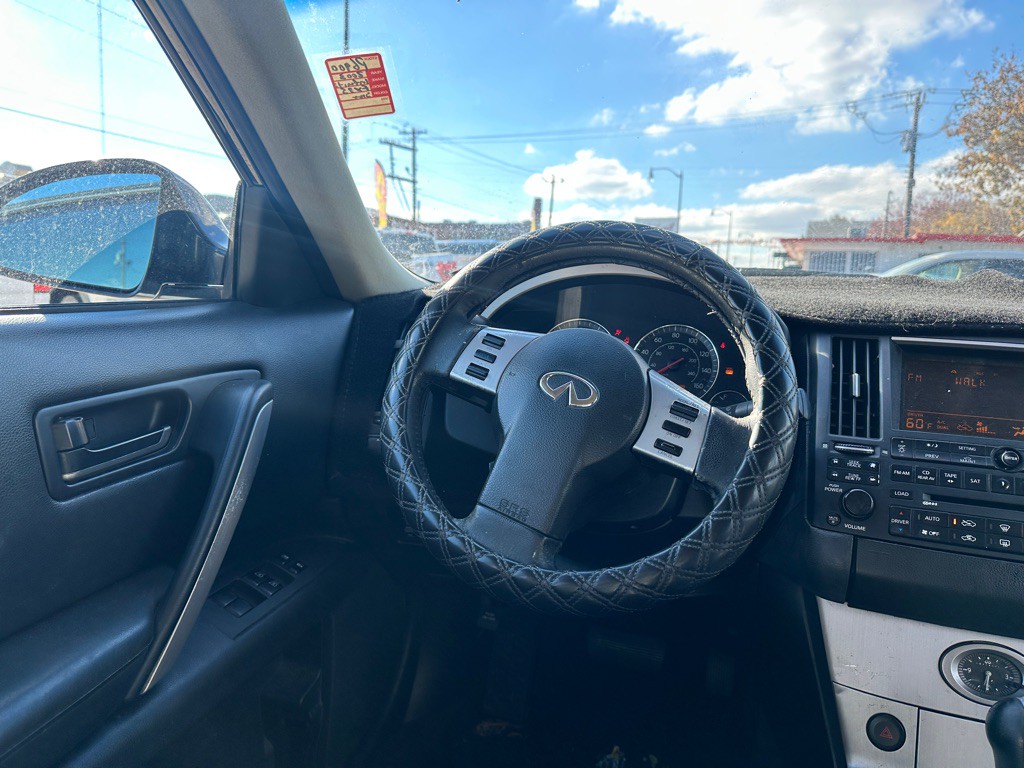 2003 INFINITI FX35 Image 11