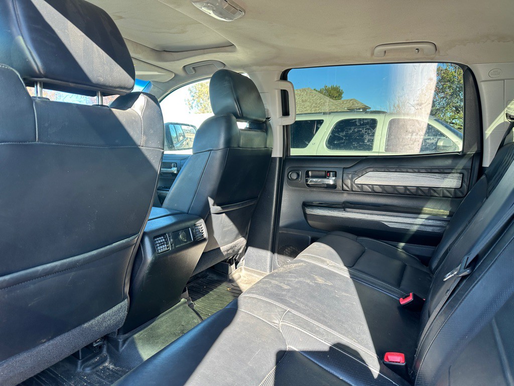 2014 Toyota Tundra Image 10