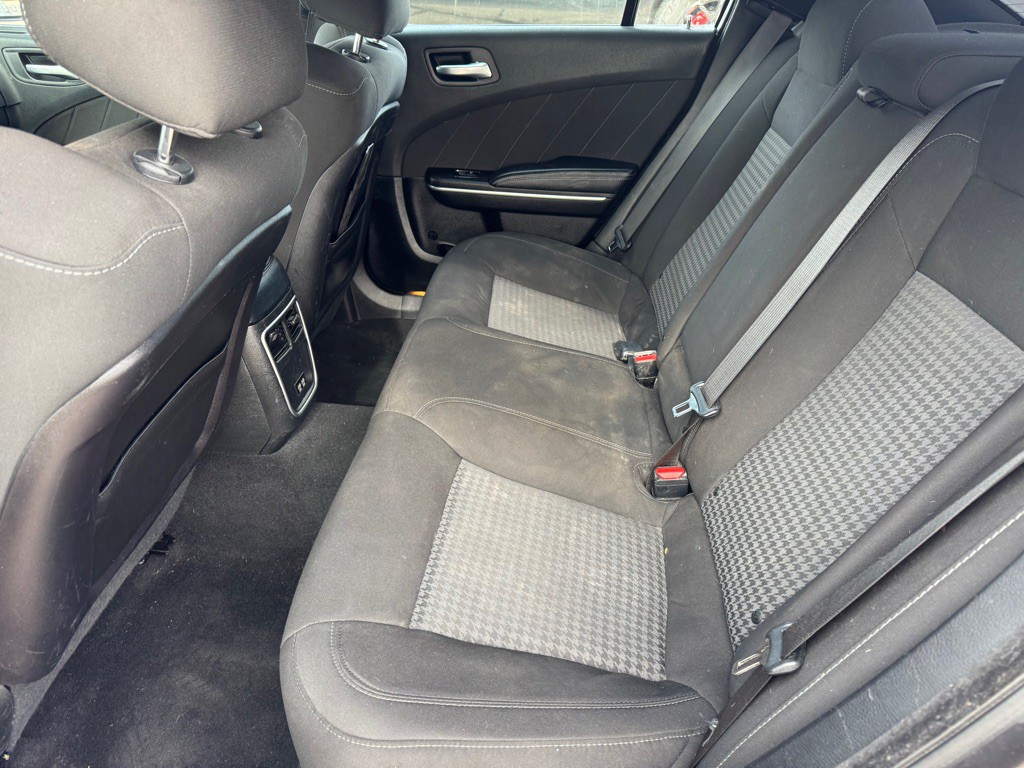 2022 Dodge Charger Image 8