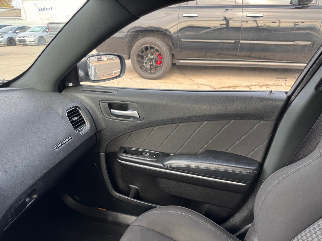 2022 Dodge Charger Image 14