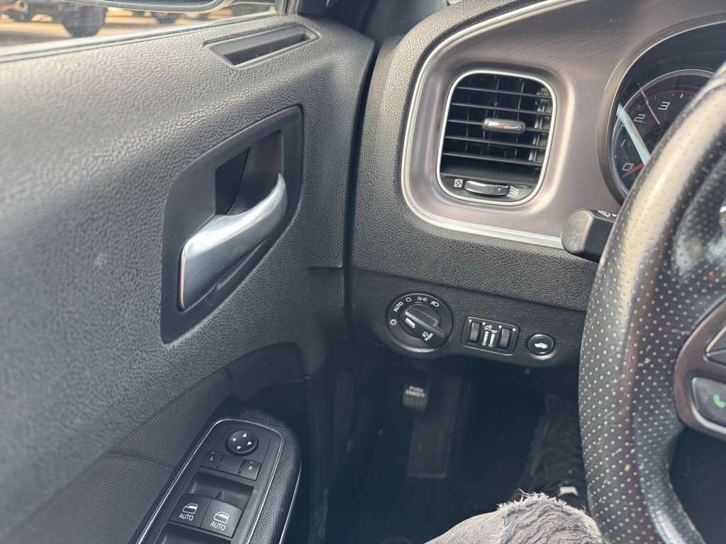 2022 Dodge Charger Image 16