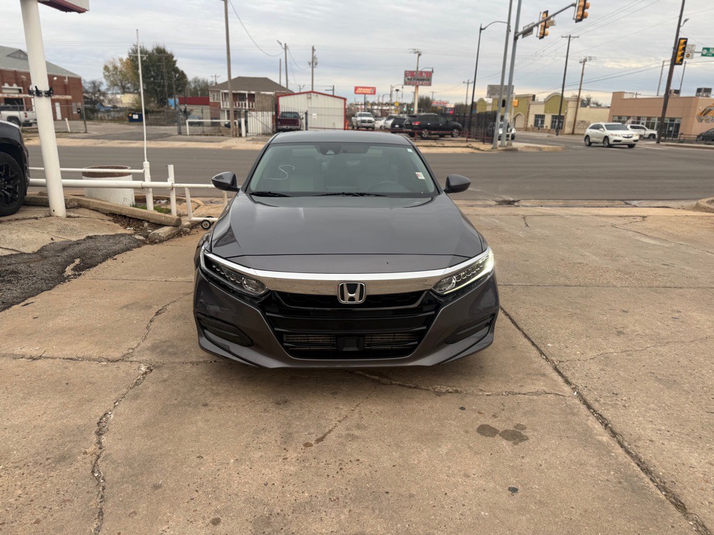 2019 Honda Accord Image 2