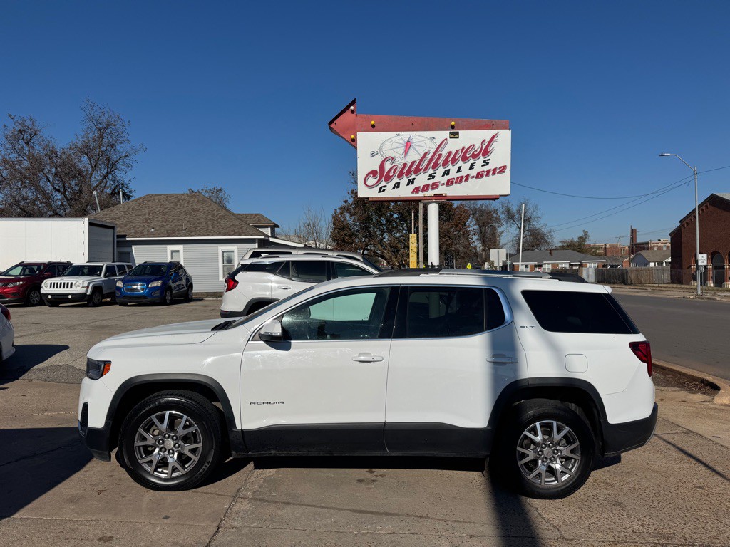 2020 GMC Acadia Image 3