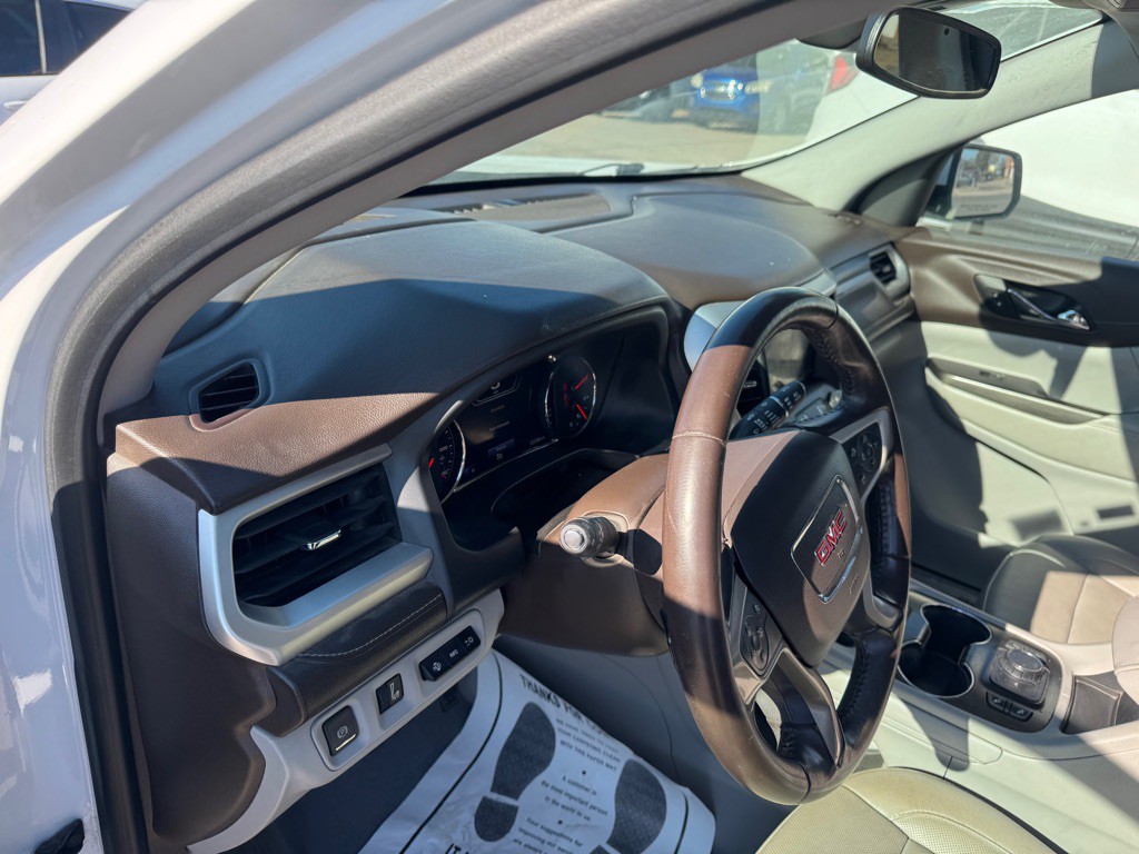 2020 GMC Acadia Image 12