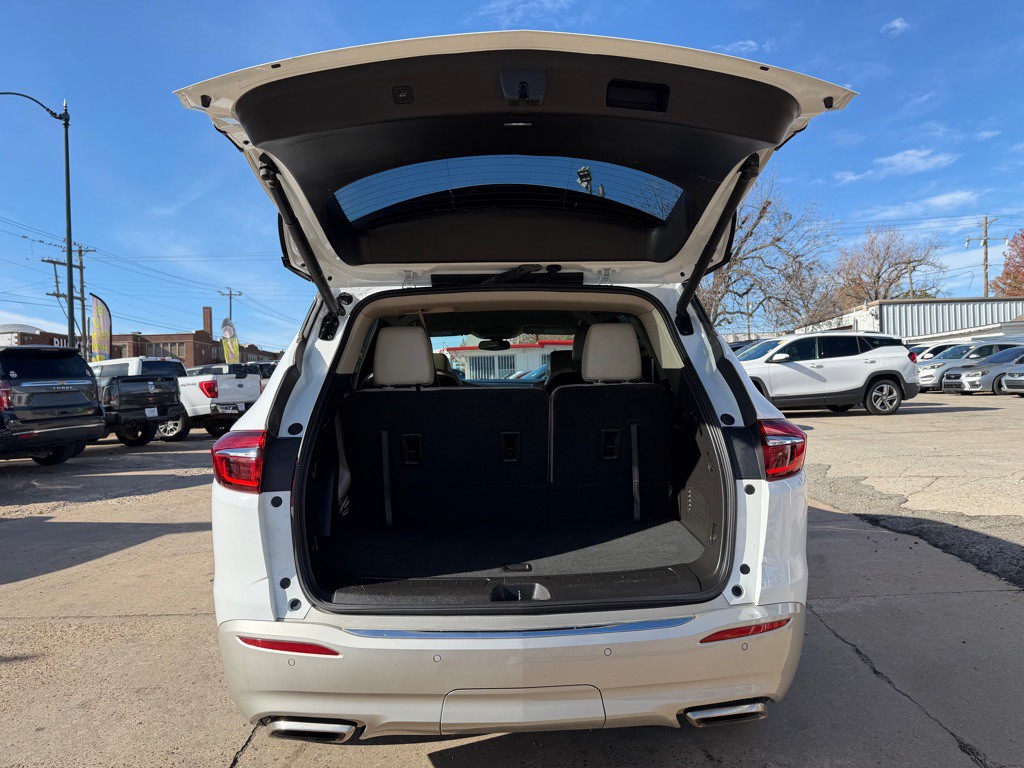 2021 Buick Enclave Image 5