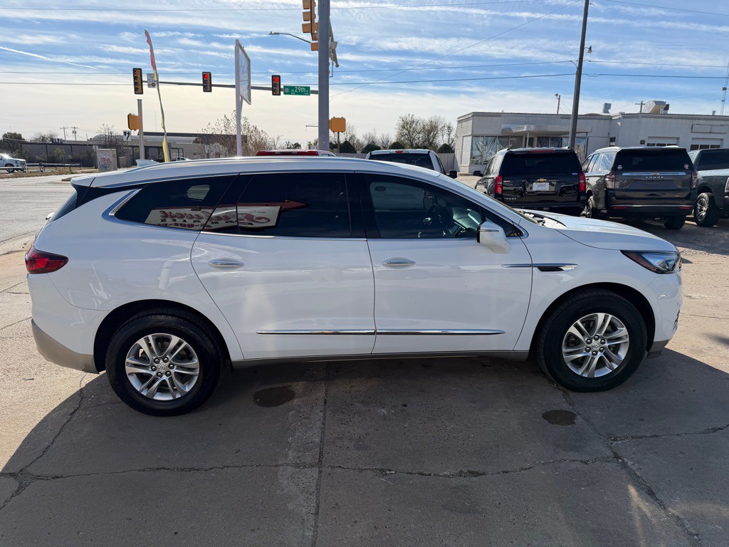 2021 Buick Enclave Image 9
