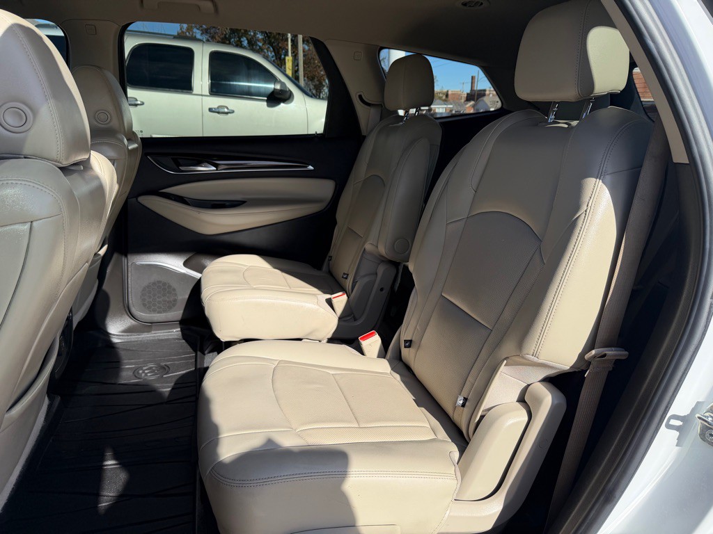 2021 Buick Enclave Image 13